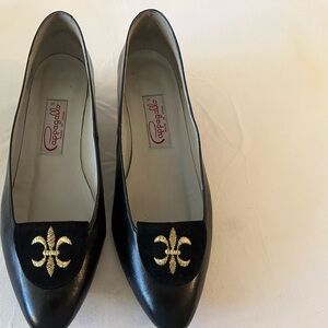 Pappagallo Black and Gold Women's Shoes